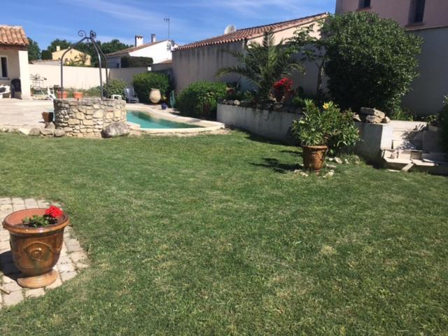 Villa Coquet 2 Pieces Au Calme Avec Piscine Fontvieille Exterior foto