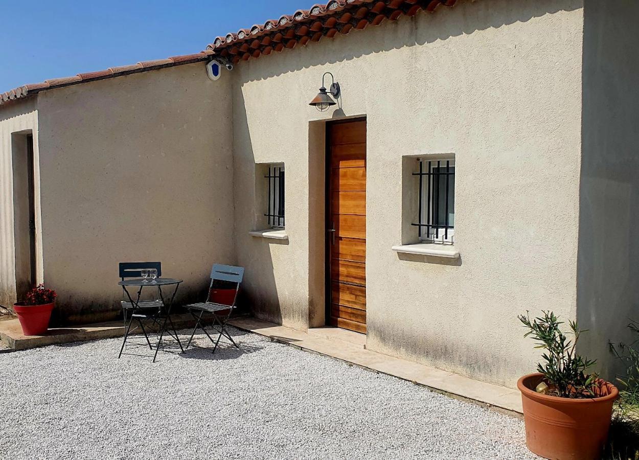 Villa Coquet 2 Pieces Au Calme Avec Piscine Fontvieille Exterior foto